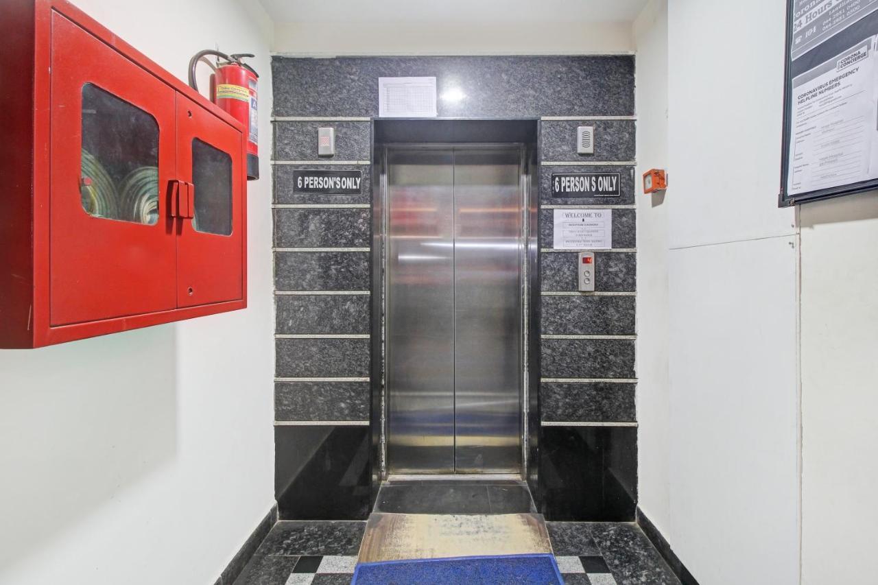 Collection O 82357 Hotel Surabhi Pride Trimulgherry Exterior foto
